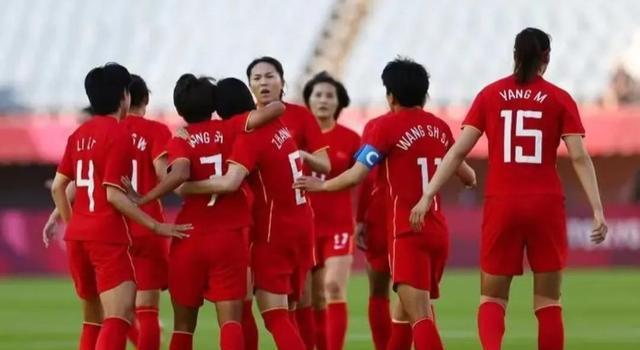 随着中国女足输给丹麦之后我们在第二场比赛中将会面对海地